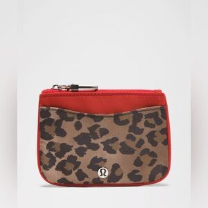 NWT - Lululemon Clippable Card Holder - Leopard print